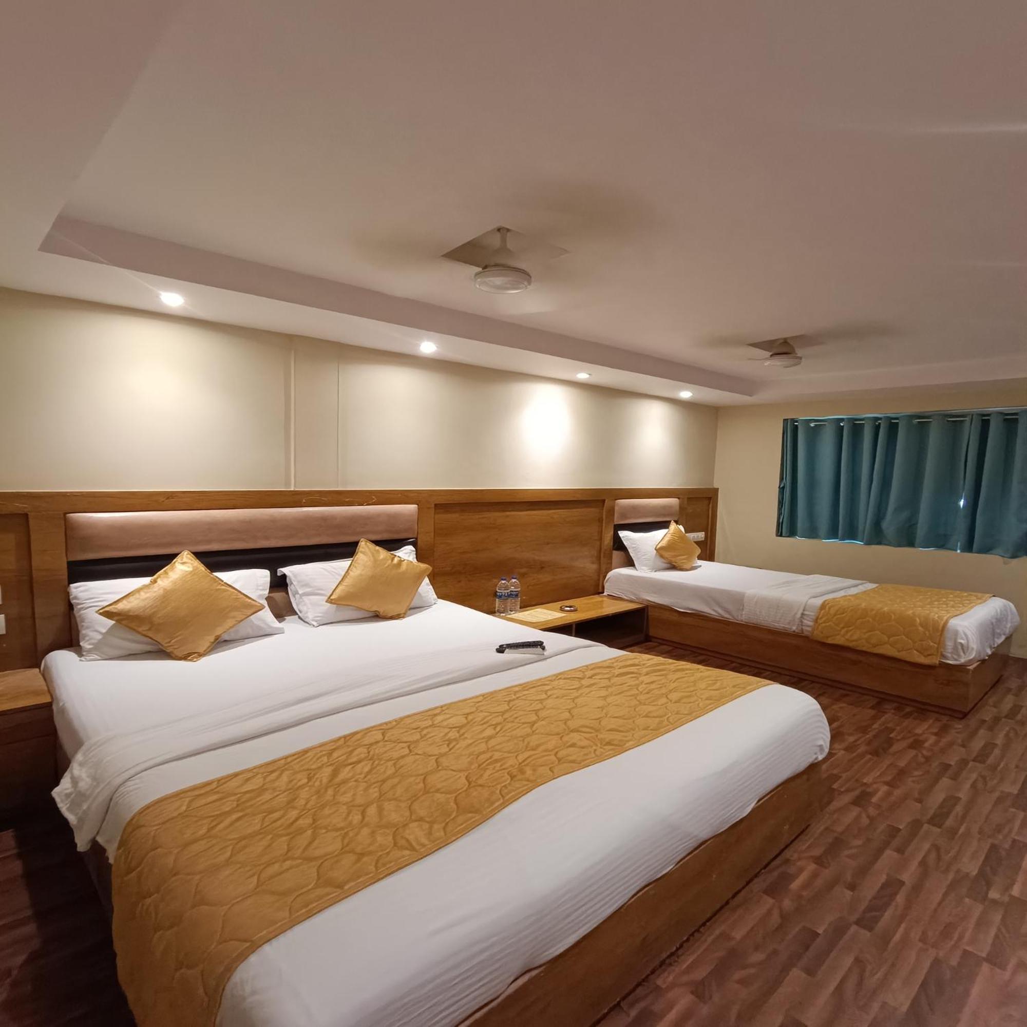 Rk Hotel-Near Grant Road Railway Station - Mumbai — Photos 2